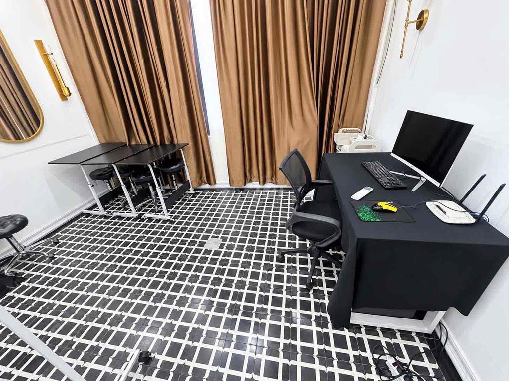 Rent a cityland building. 4.2 meters X 20 M M M 2 floor 2 bedroom 2 toilets