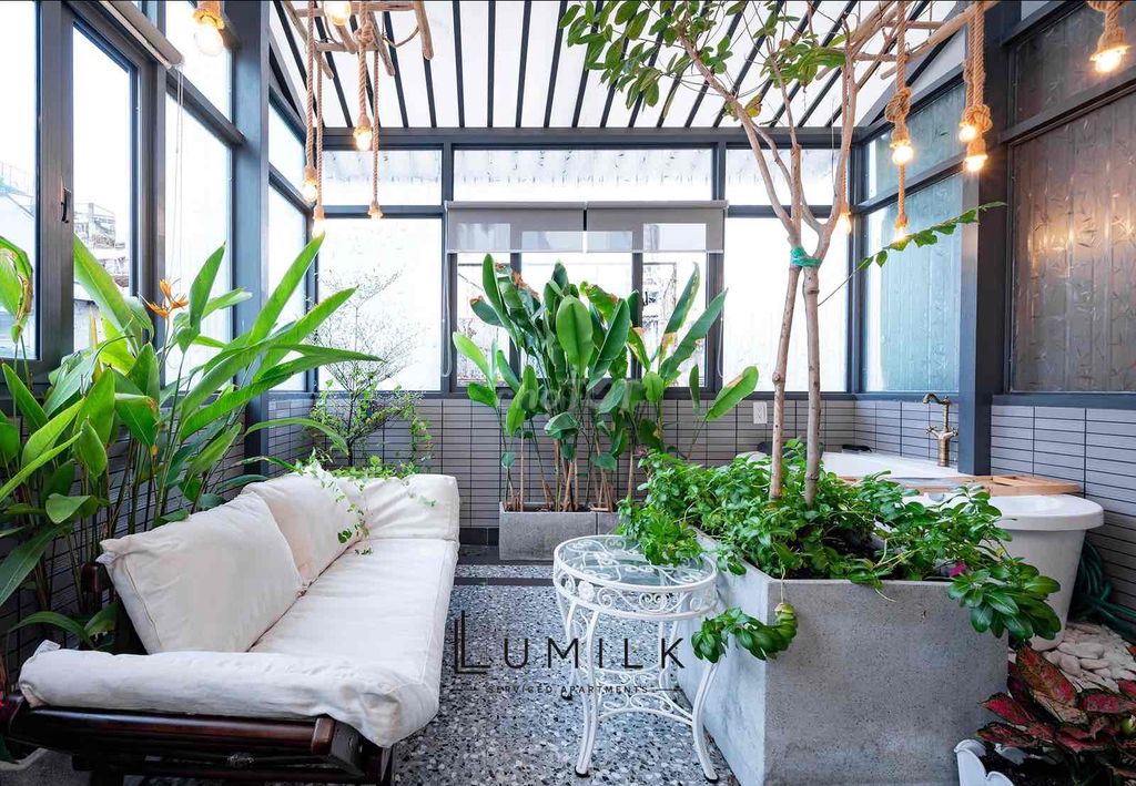 apartment near the merore harbor district 1, a balcony garden bedroom - full interior