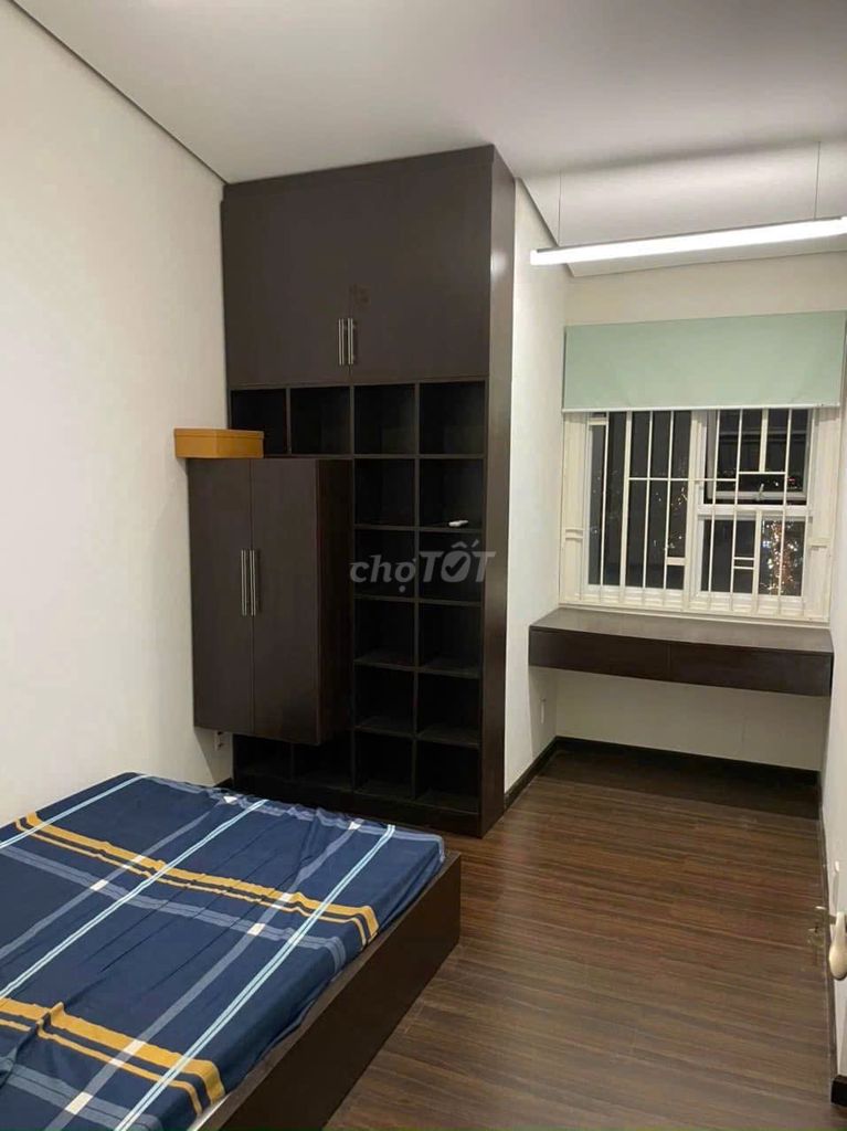 Hong Kong Hong Kong City 3 p sleeps 11 million a month