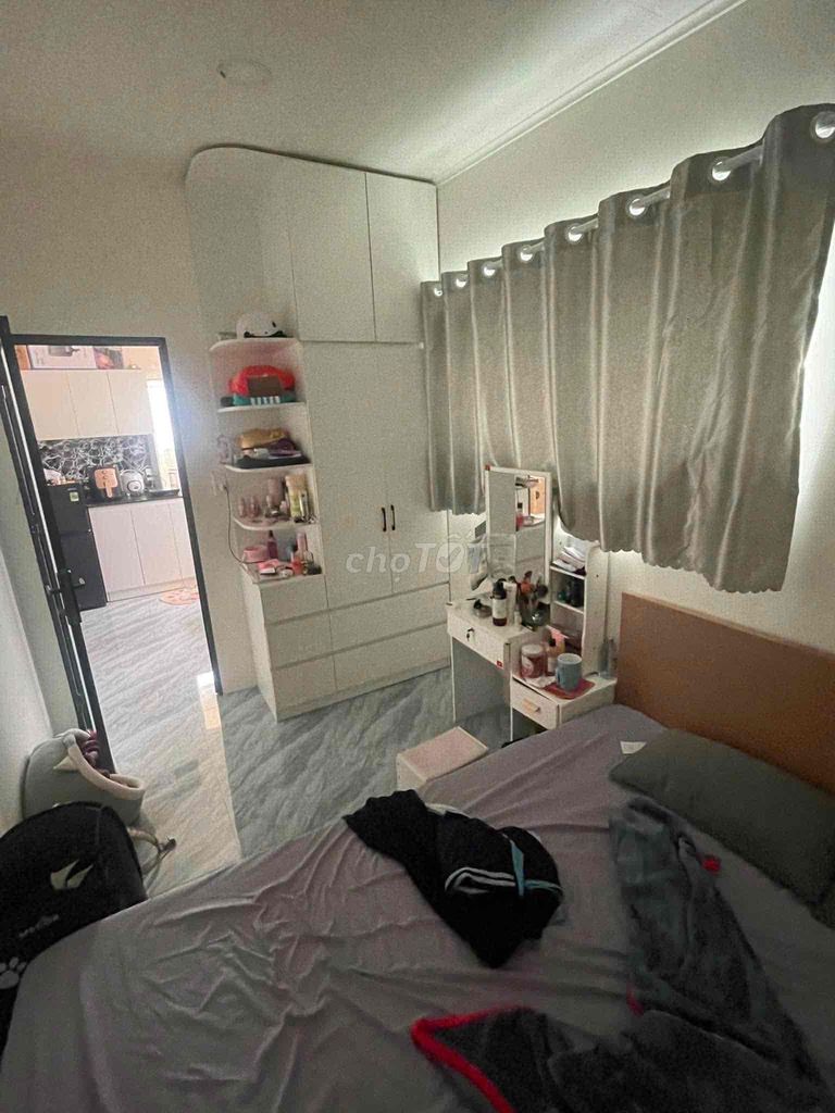 We need two new bedrooms at two months near the elevator.