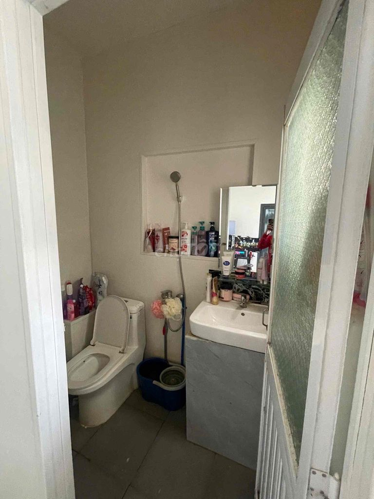We need two new bedrooms at two months near the elevator.