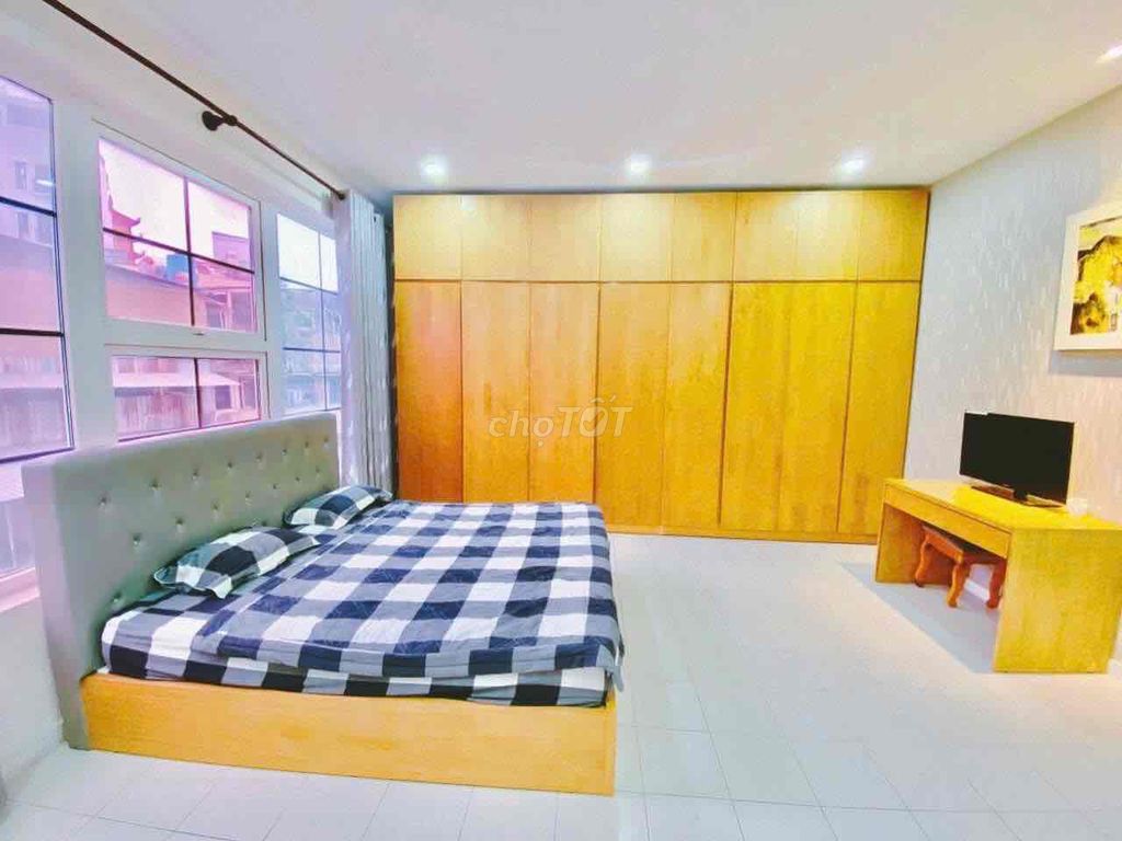 Rent two bedrooms-- Nguyễn Đình Chính, bedroom-- 6 people are comfortable