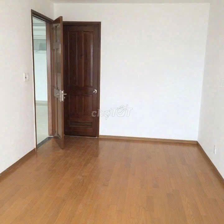 Rent Sky Center, 74 meters, 2 bedrooms, 2 toilets, empty houses, 15 million a month.