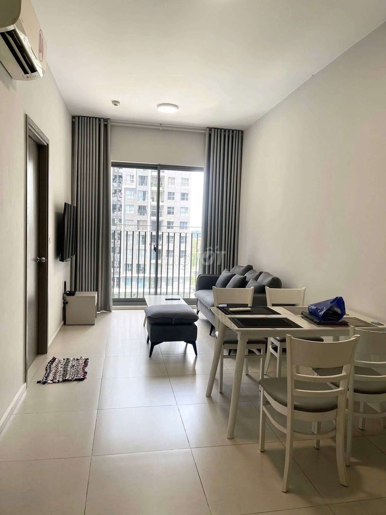 Rent the apartment.