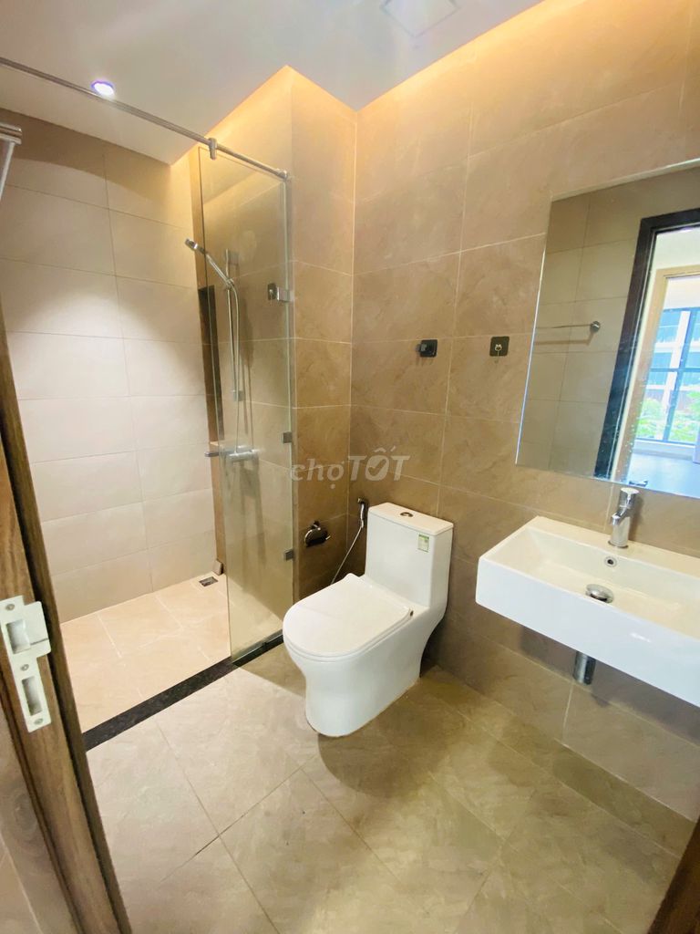 Renting the Celadon City Tân Phú apartments.