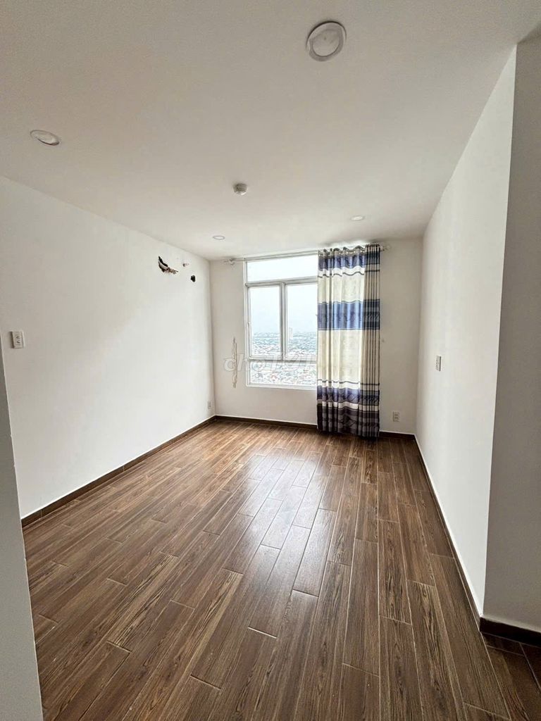 Need to rent a Vietcb apartment. 16 million.