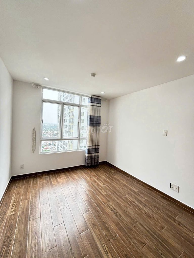 Need to rent a Vietcb apartment. 16 million.