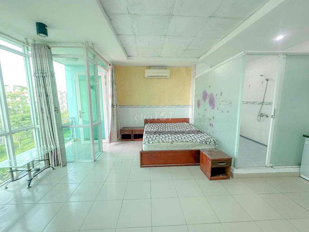 Pass in Bình Tân, Trần Văn Giàu