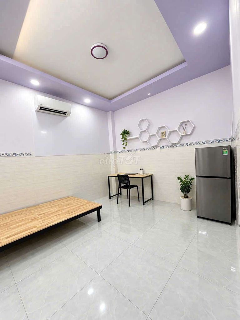 nice room - full interior - near market
