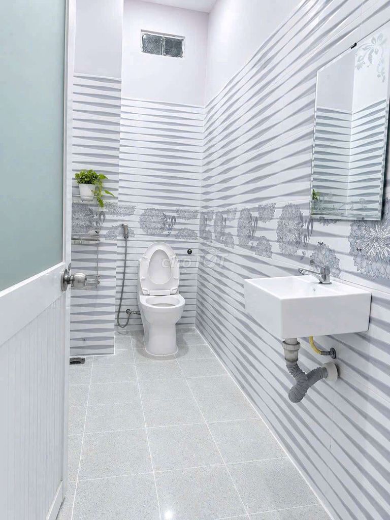 nice room - full interior - near market