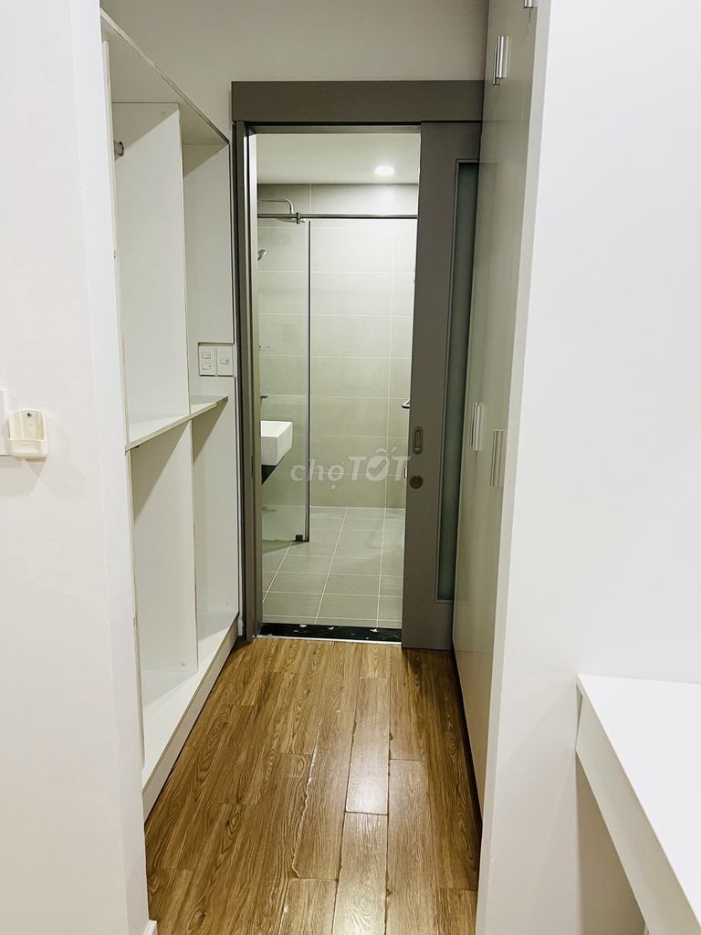 Two ntcb bedroom empty at Gold View District 4. Get in right this month.