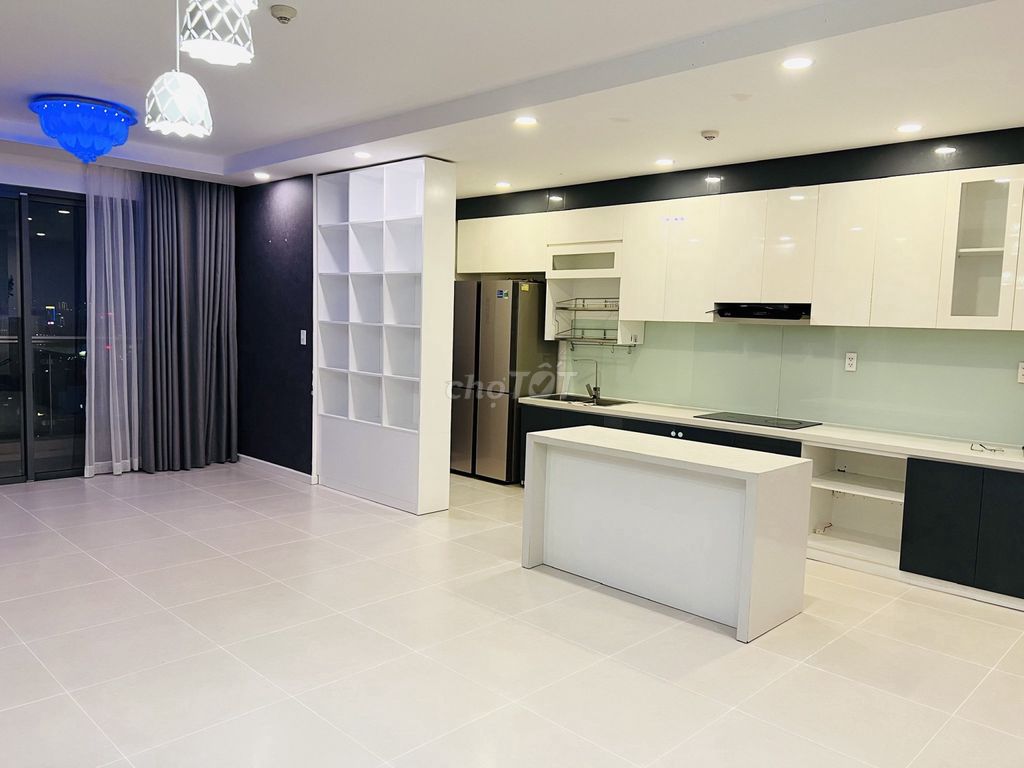 Two ntcb bedroom empty at Gold View District 4. Get in right this month.