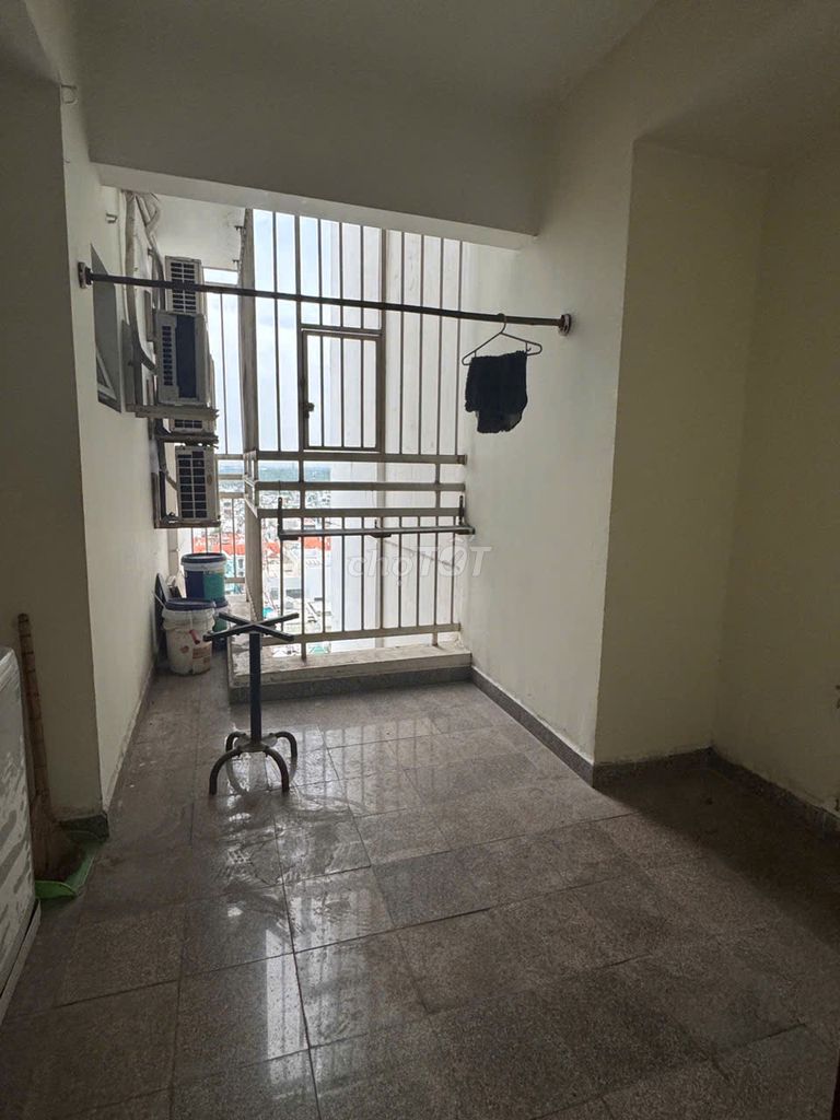Rent a Vietcb apartment 8 150 meters. 3 bedrooms.