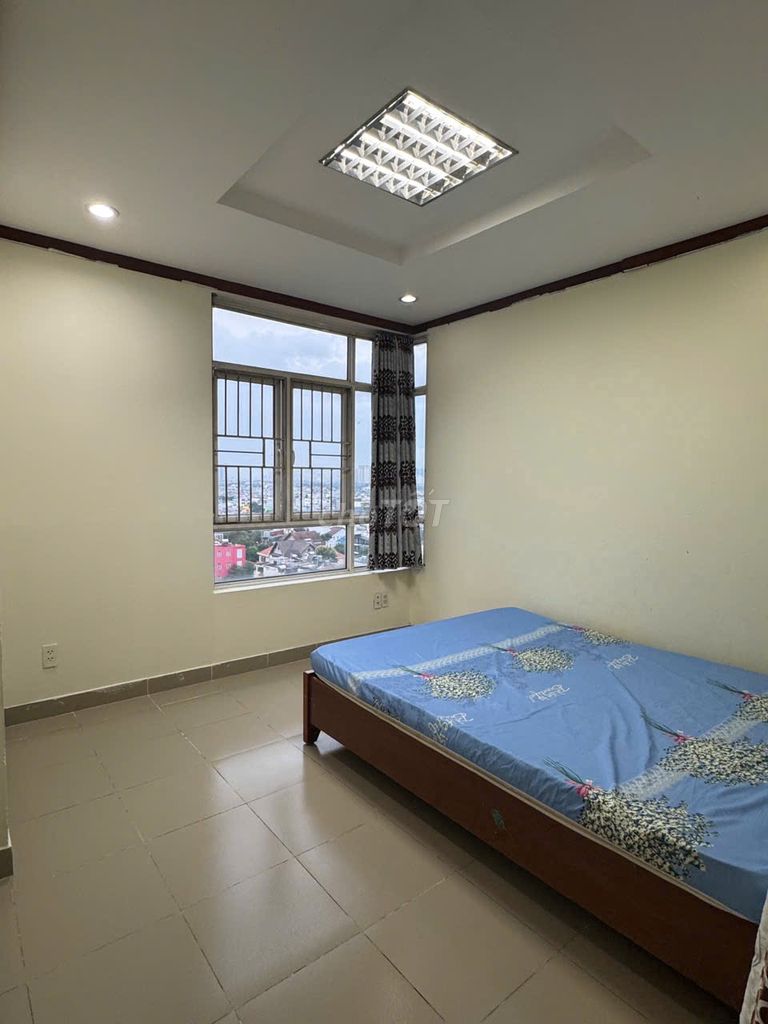Rent a Vietcb apartment 8 150 meters. 3 bedrooms.