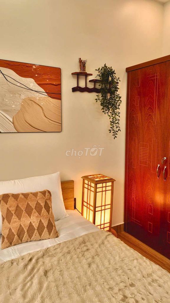 Rent the service apartment and Homes with the best hands, full interior at Vạn Phúc City