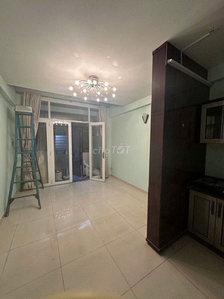 Car alley - Nc Lê Văn Sỹ 35 M2 1st 4th floor 3 bedroom 3 toilets