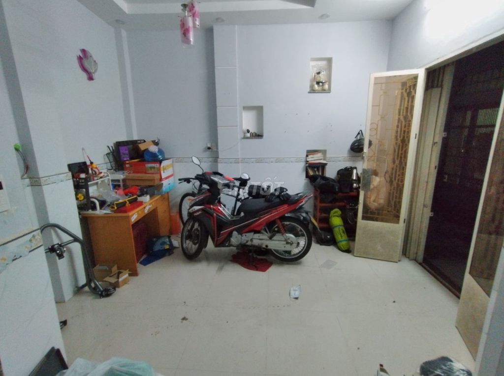 Nguyễn Oanh 4 x 6 m 1 .1 floor 2 bedroom