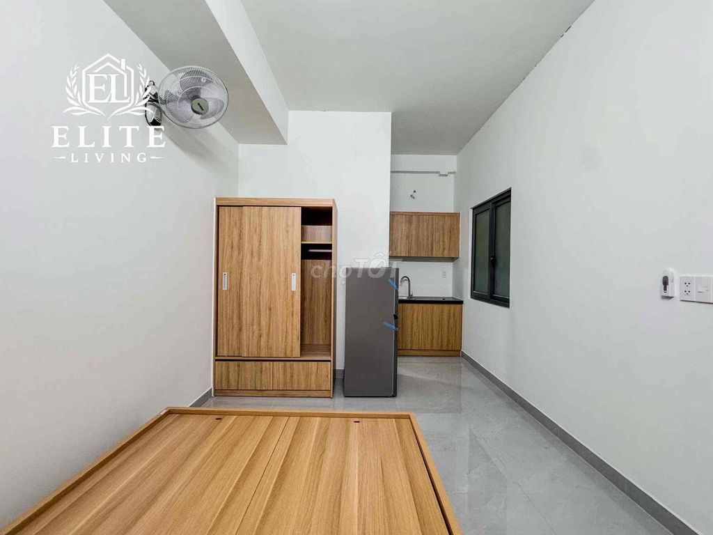 Tell Zhang Studio to start the Lê Văn Việt.