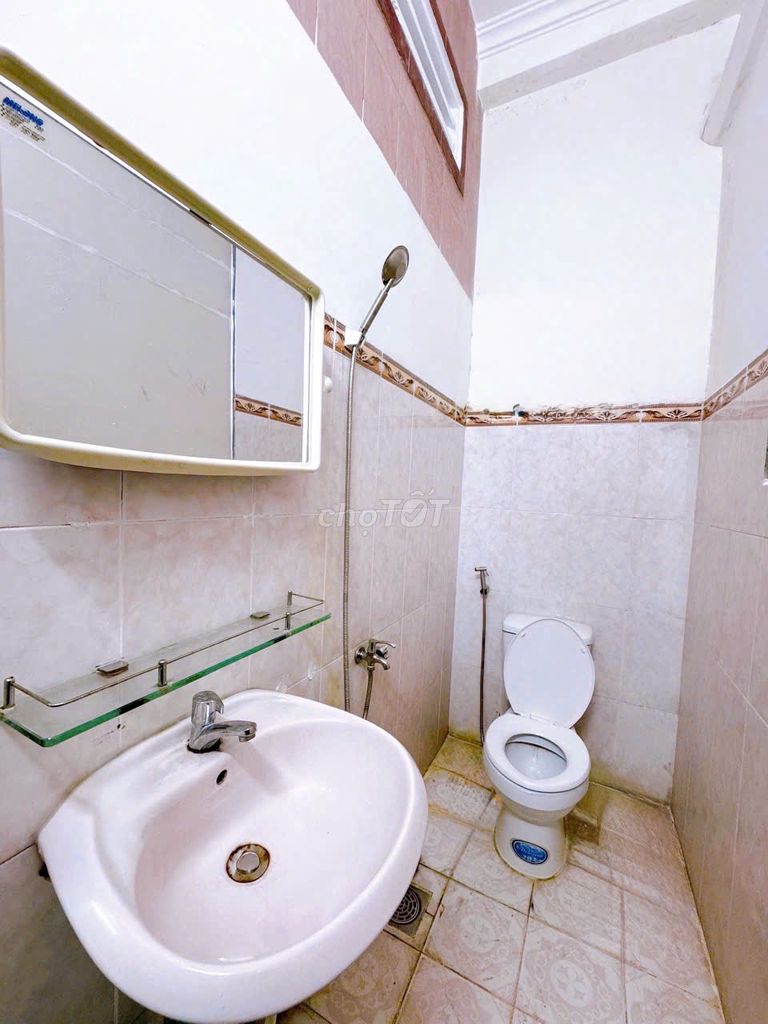 A cheap decor service apartment - kill an average fog & cvpm