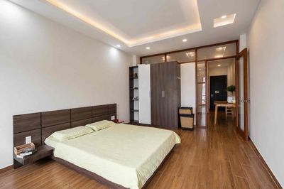 Rent a service apartment. A Bancol bedroom full of Bạch Đằng pieces of S. Bay area.