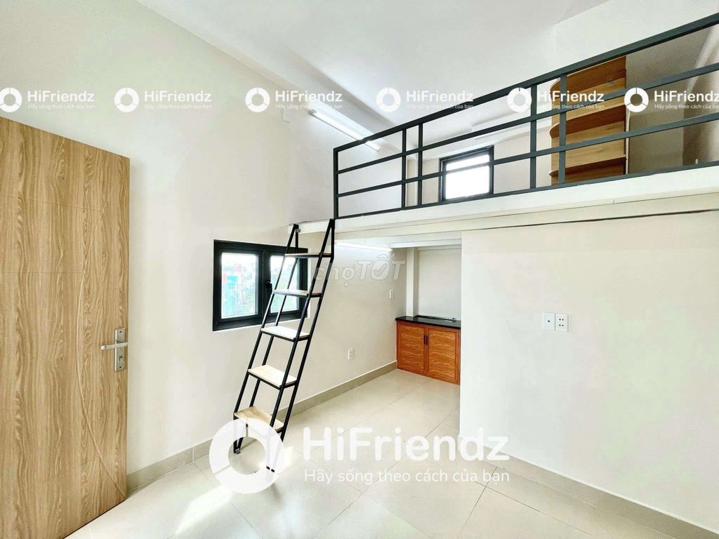 The newly built mini apartment, the sky-door elevator full of furniture right here.