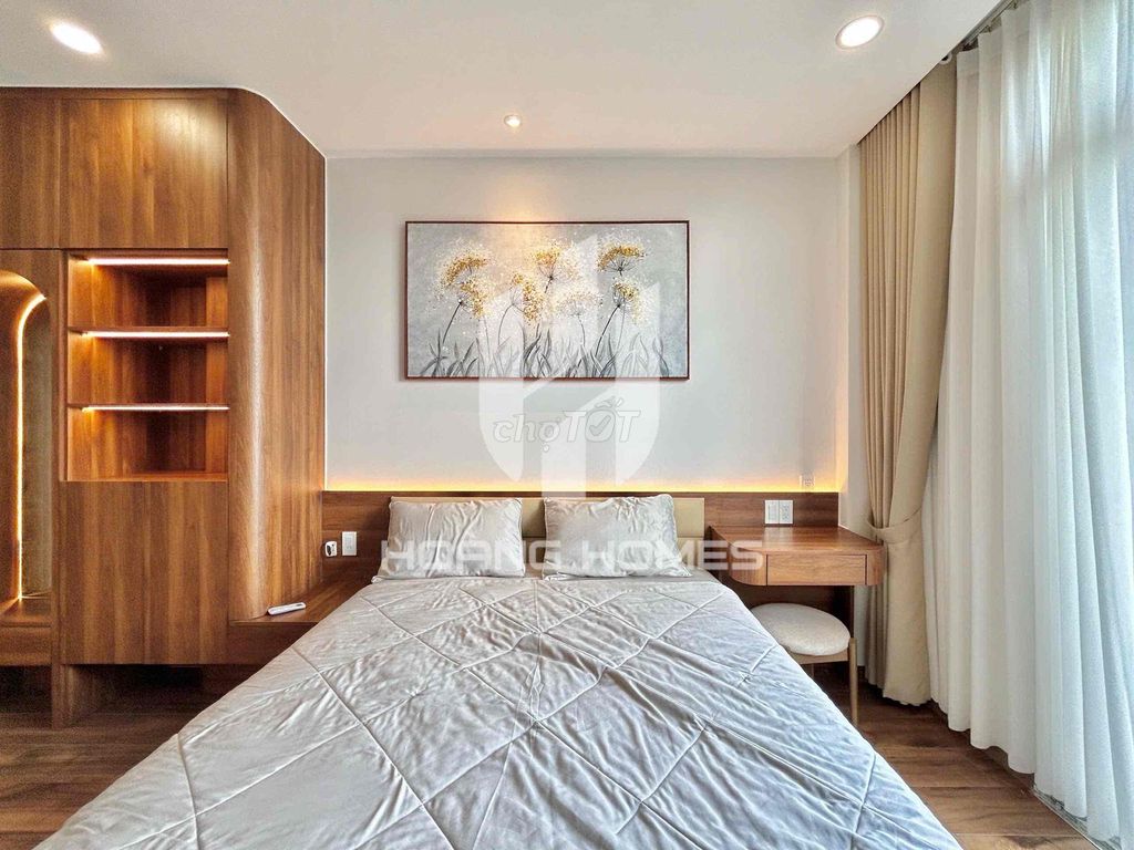 Rent an apartment near global City.