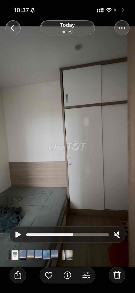 Rent a bedroom in two bedrooms.