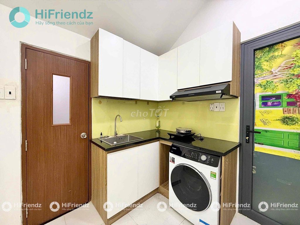 A kitchen bedroom, Đào Duy Anh.