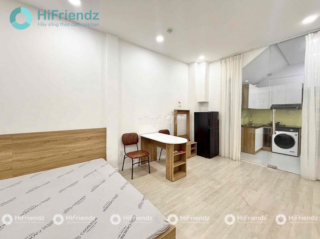 A kitchen bedroom, Đào Duy Anh.