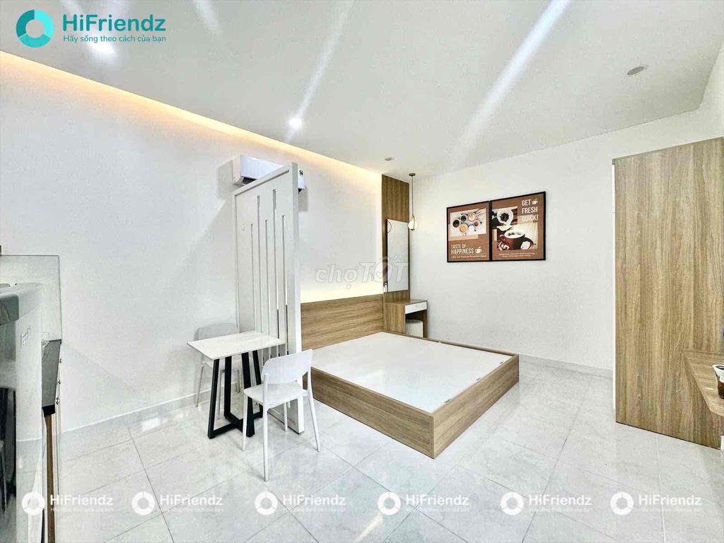 rents the Bancol studio into the kitchen - full interior - Tân Sơn Nhì -free car