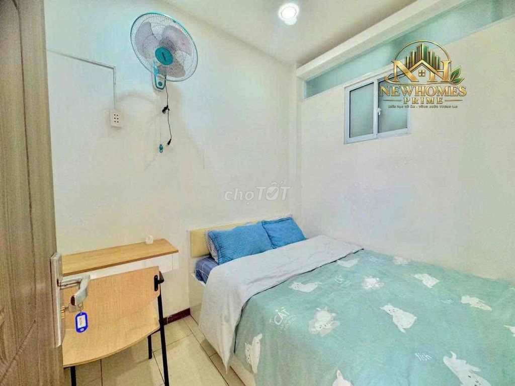 Penthouse is a Lake View City bedroom which is extremely rare.