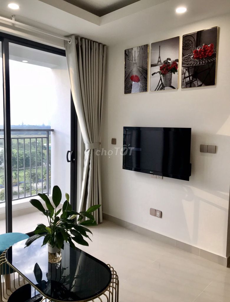 Rent out the District of 7 Boulevard 2 bedrooms 2 toilets, full interior in the same place.