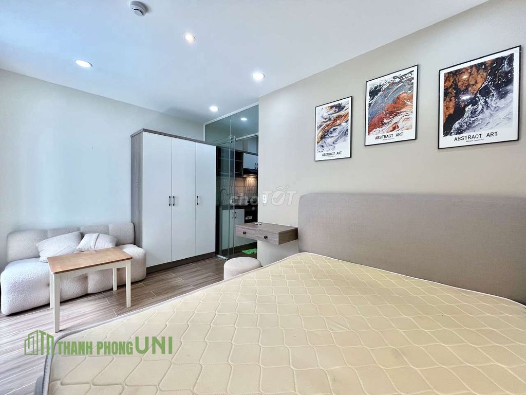 Hire a nice balcony bedroom, Bình Thạnh Center.