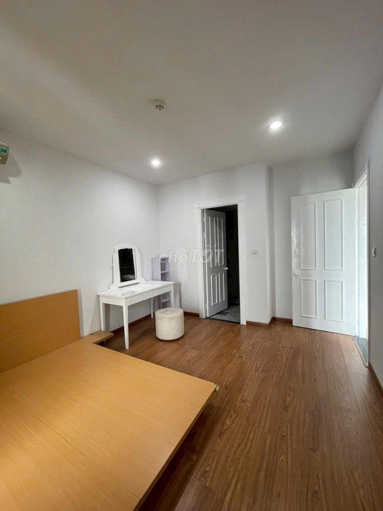 3 bedroom 2 wwc 115 meters full interior. Phúc Yên 2