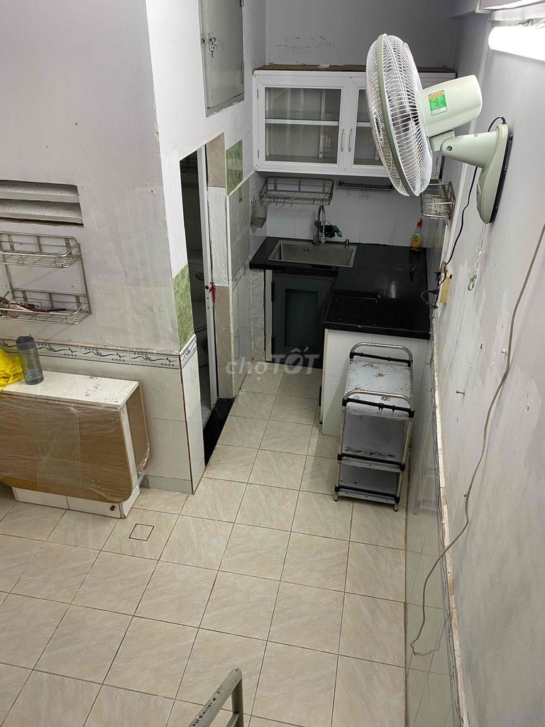 Rent a house in the 14th ward, Bình Thạnh.