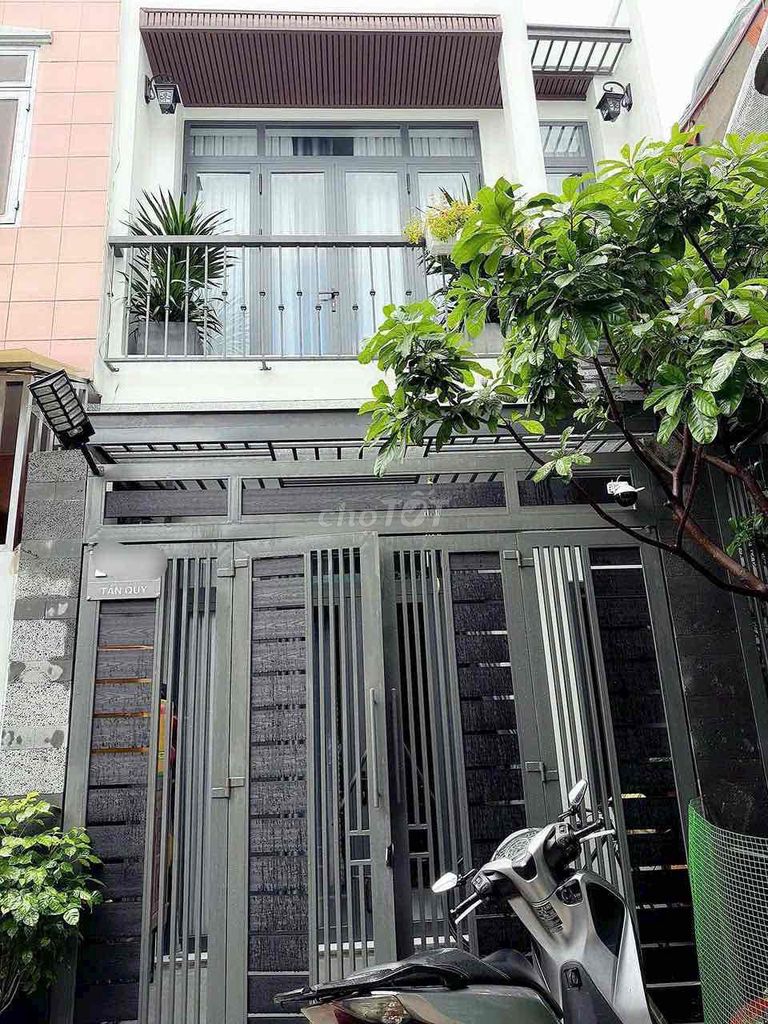 The owner of Tân Quý.4.3 x13 meters is renting a new full house.