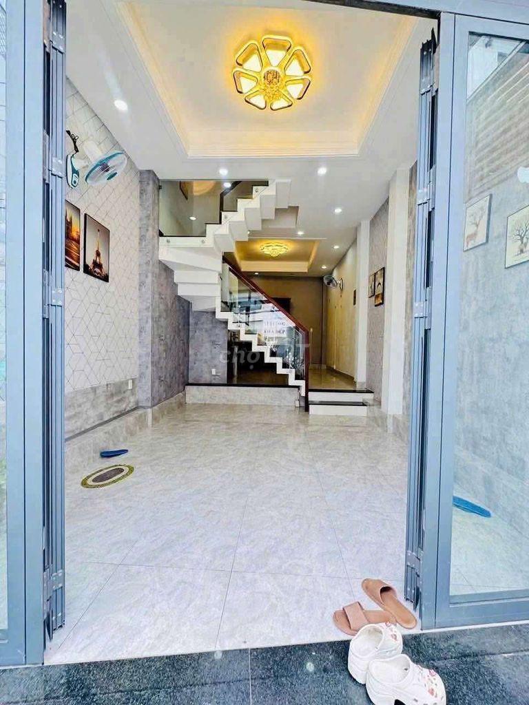 Rent the entire truckway, 4 bedroom 3 toilets, số 28-7-7 6 Gò Vấp