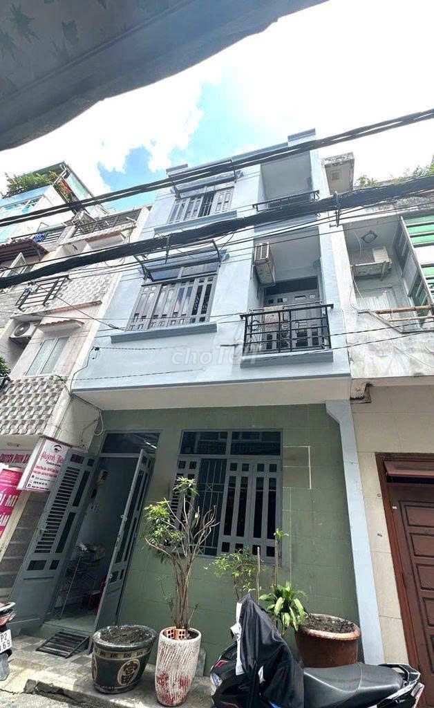 3 x10 M 2 bedroom 2 bathroom 2