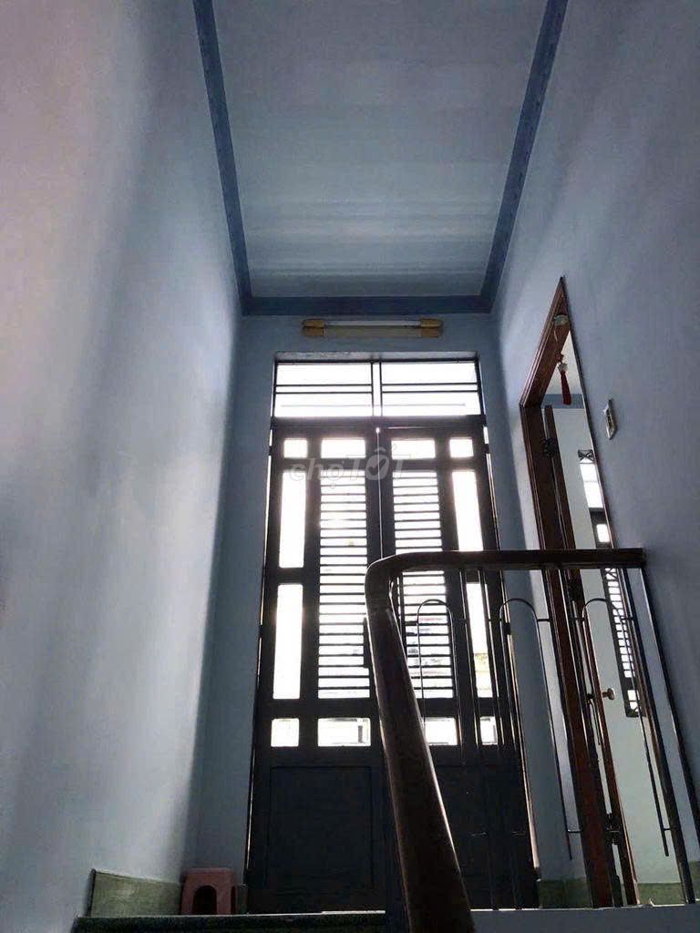 3 x10 M 2 bedroom 2 bathroom 2