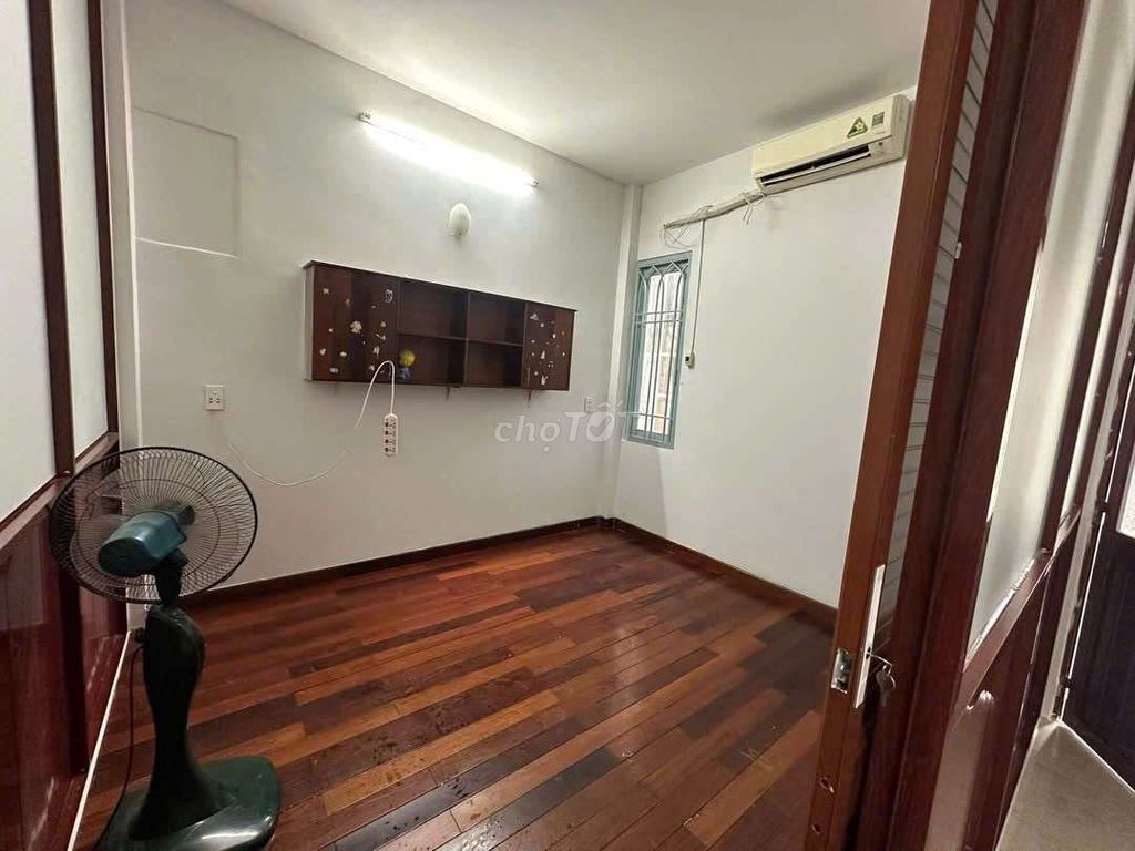 Rent the Original House near the School of Pad Chu