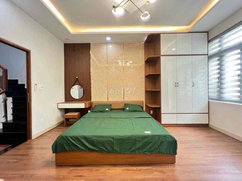 Let's rent the whole place clean, three bedrooms, four toilets, interiors,Dương Quảng Hàm-7.6 Gò Vấp.