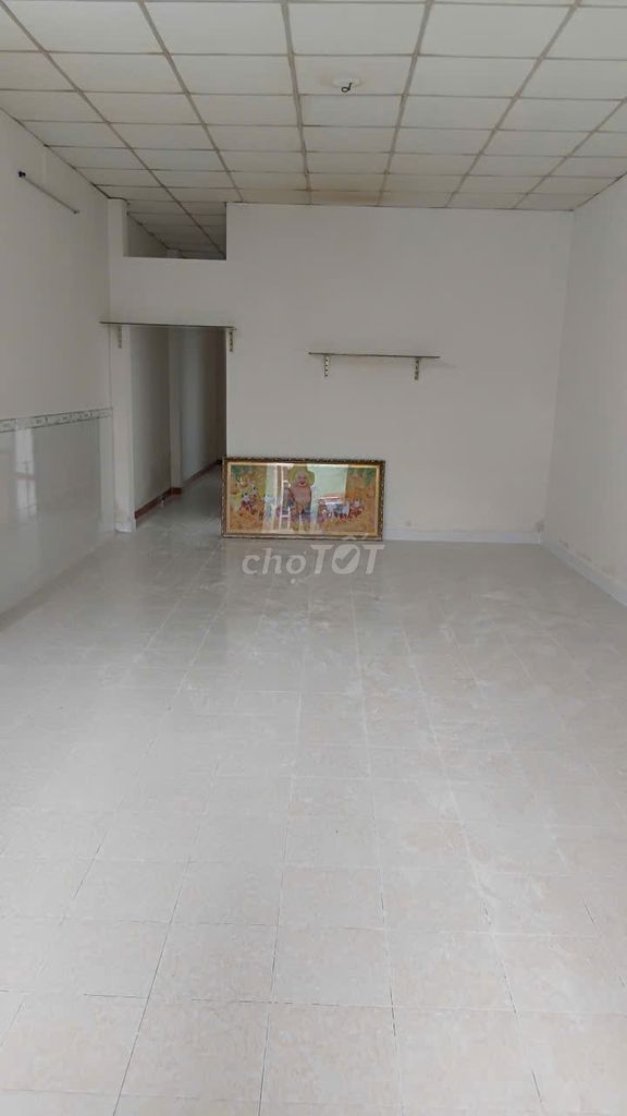 The Thoại Ngọc Hầu Banking Front House: 4 x35
