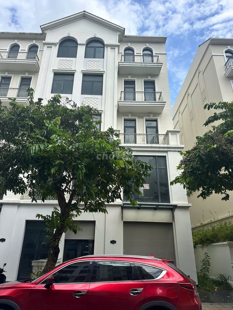 Rent the house of treattan vinhomes grand park 5 floors complete