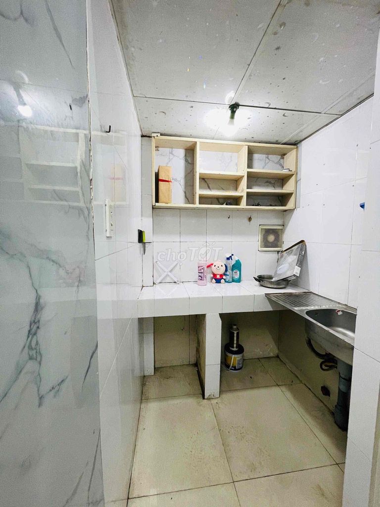 Four bedrooms, two bathrooms, number 13 near Mr. Oil Bridge 12 million.