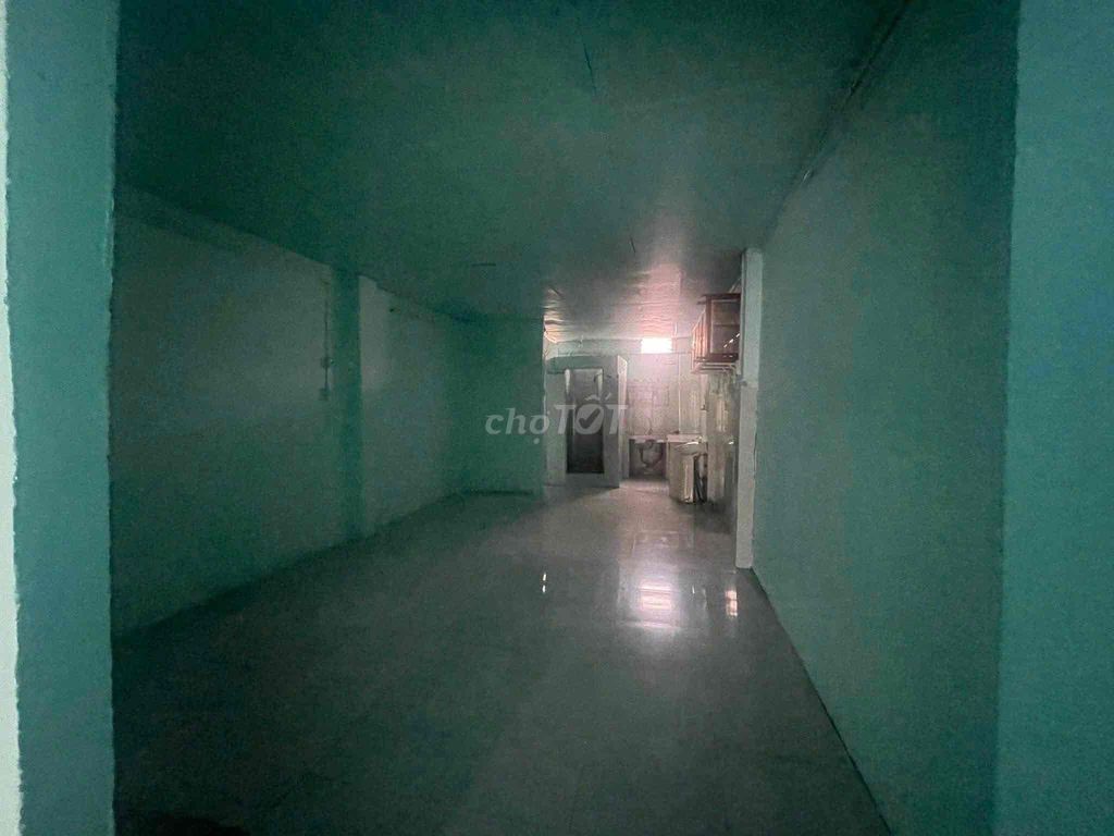Rent a house. Short incense 80 B.Q.q.2 cheap truck alley.