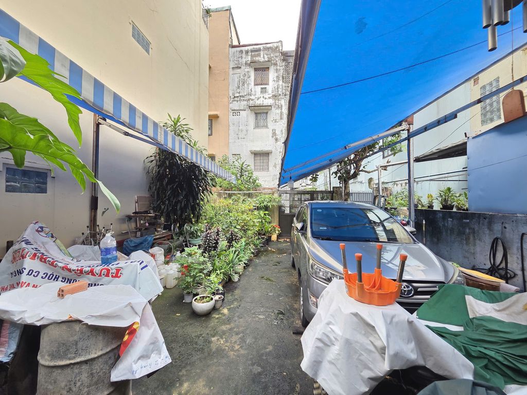 6 m by 32 meters of yard wash - Lê Quang Định alley, homeowner for rent!