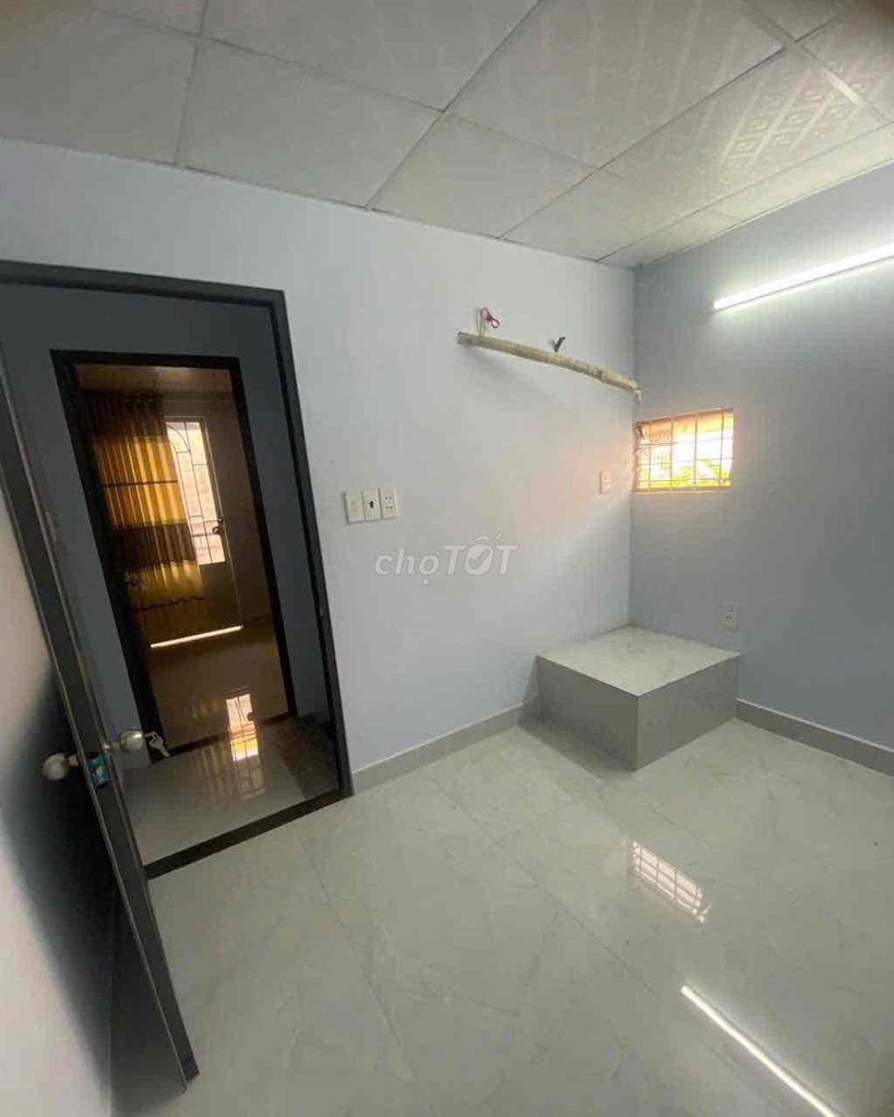 Two-story bedrooms.