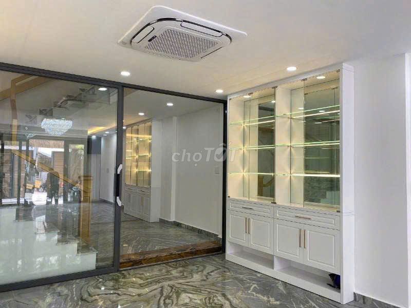 Need to rent hxt 178/4 A Tô Hiệu P.Hiệp Tân Q.Tân Phú with elevators