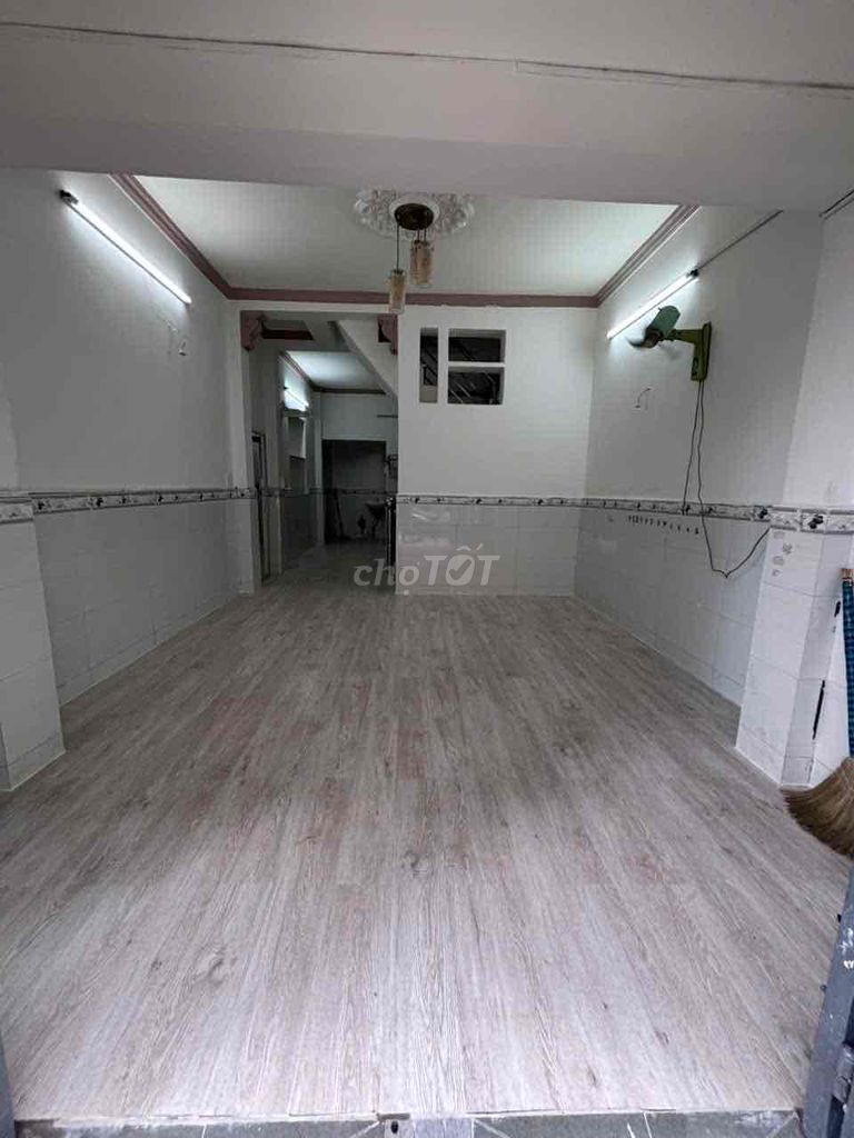 Rent a 105/41 Qq11914 Gò Vấp.