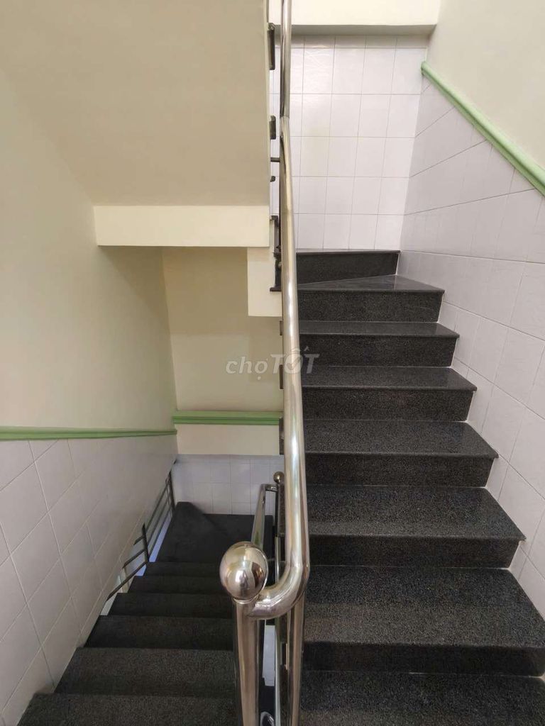 3 rooms Phạm Đình Hổ.